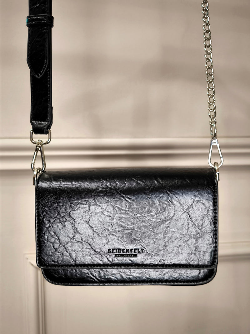 Crossbody Tasche Liinaja in Glossy Black